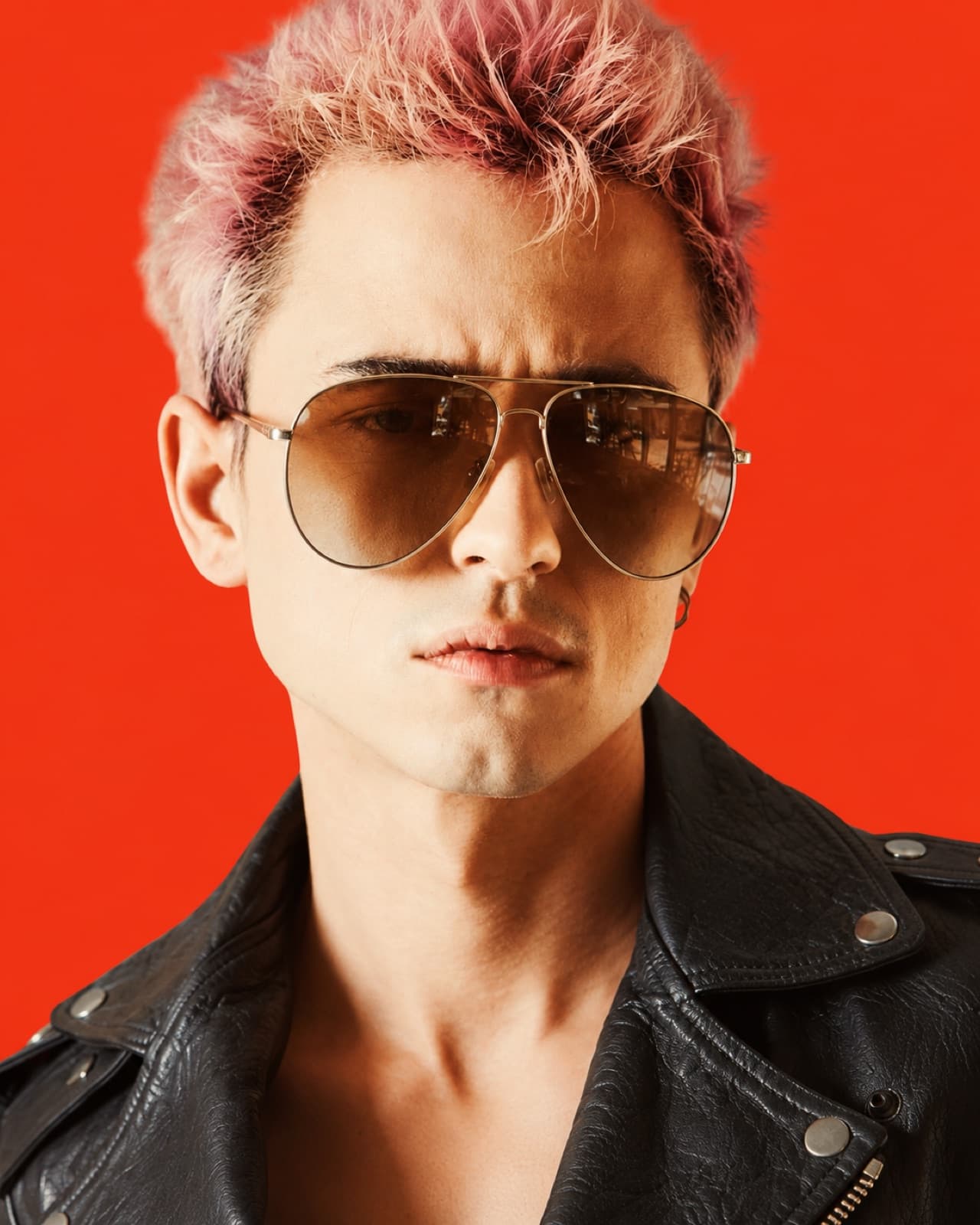 Eyewear collection entry tile on the live BAGGATTI PARIS store, a campaign photograph featuring sunglasses